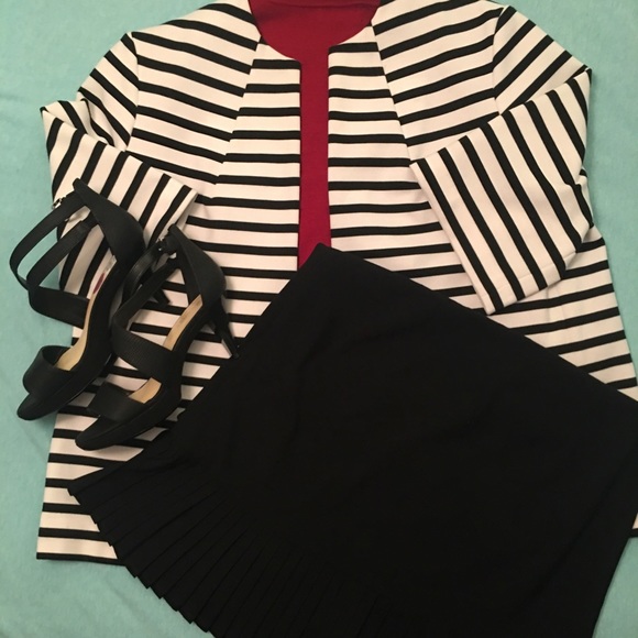 Chico’s Jackets & Blazers - ”CHICO’S” Black & White Jacket. NWOT